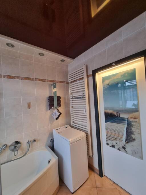 Ferienwohnung *Zur Weinbergstrasse* Lauta Esterno foto